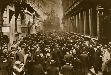 In der Throgmorton Street neben der Nordwand der Londoner Börse